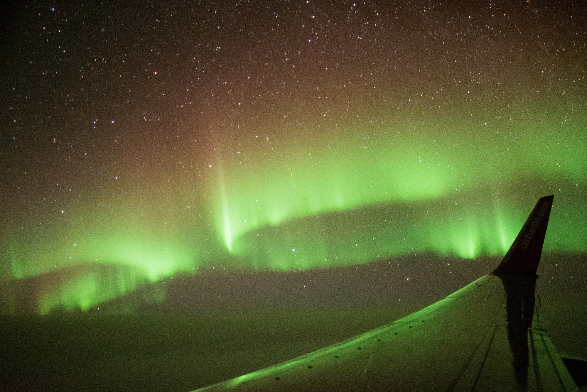 Aurora Borealis aus dem Flugzeug - Spektrum der Wissenschaft